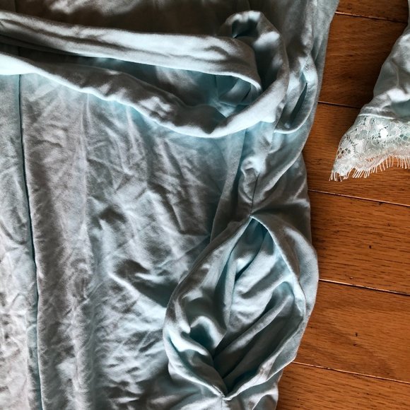 Brand New Max Studio Women's Delicate Belted Robe - Picture 8 of 8